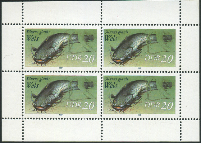 Timbre Allemagne orientale/R.D.A. (1950-1990) Y&T N2717F