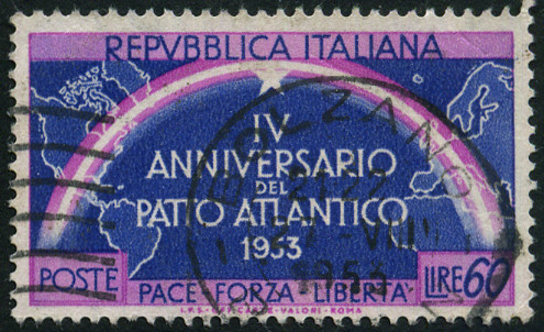 Timbre Italie Y&T N661